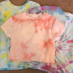 🎉3/10 sale🎉Lot of three tie dye t shirts